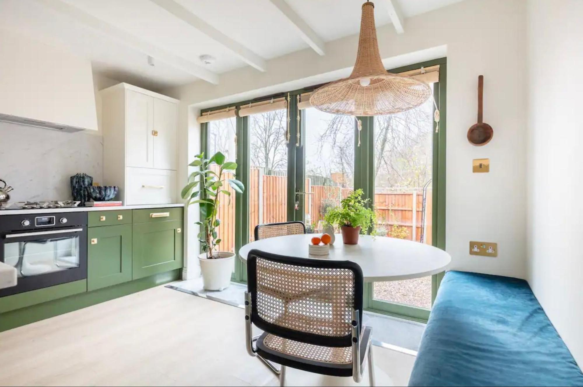 Spring Stays Cosy 2-Bed Residence With Free Parking London Exterior foto